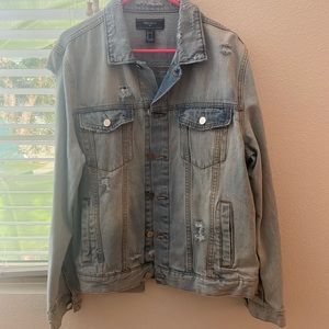 Men’s distressed jean jacket